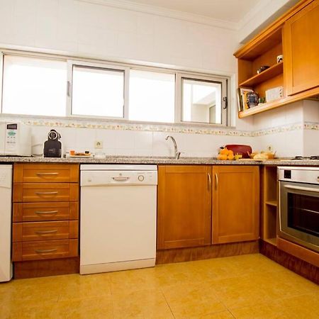 شقة Casa Da Torre Com Garagem Gratuito أفيرو المظهر الخارجي الصورة